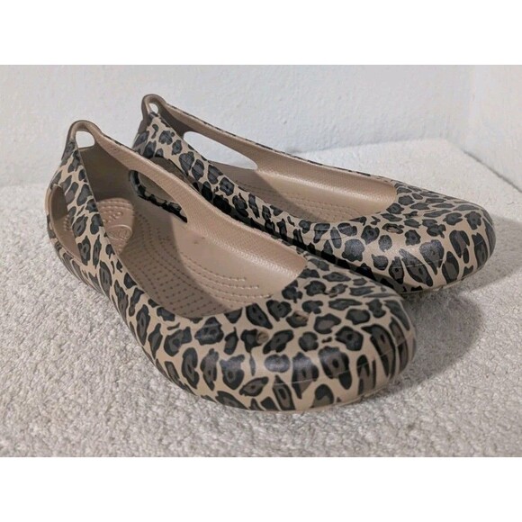 Crocs Kadee Womens Size 8 Ballet Flats Leopard Animal Print Slip On Shoes - Picture 2 of 12